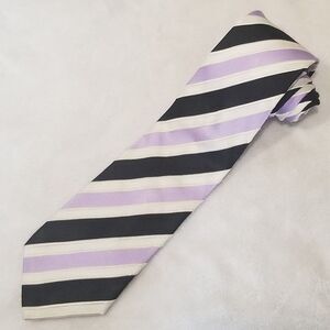 DONALD TRUMP Signature Collection Necktie Stripes Lavendar Purple FLAW